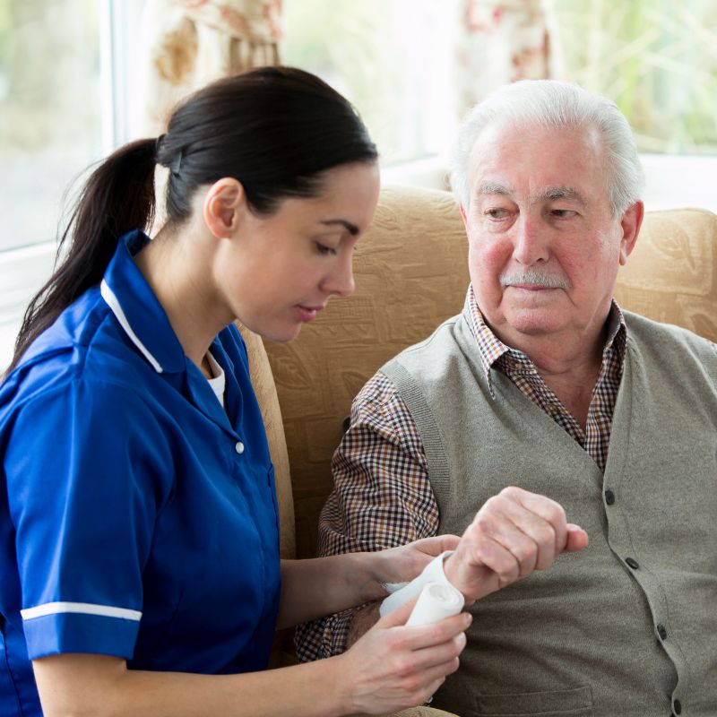 Slow-healing wound care at home by CuttingEdge Wound Experts based in Boca Raton.